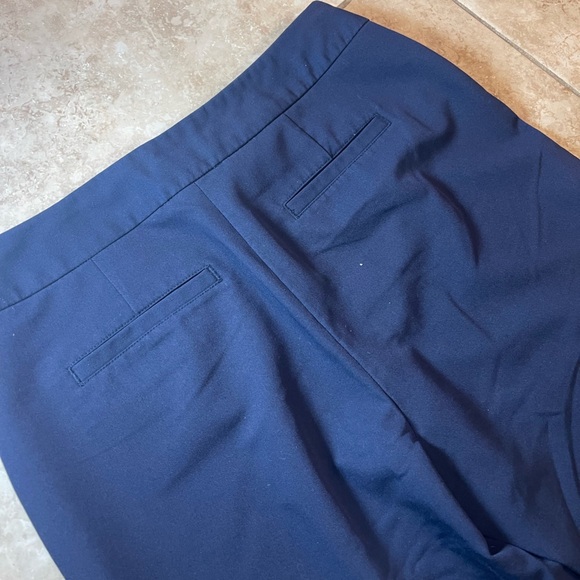 Liz Claiborne Audra Classic Dress Pants Size 4 Navy Blue Mid Rise Straight Leg - Picture 5 of 5